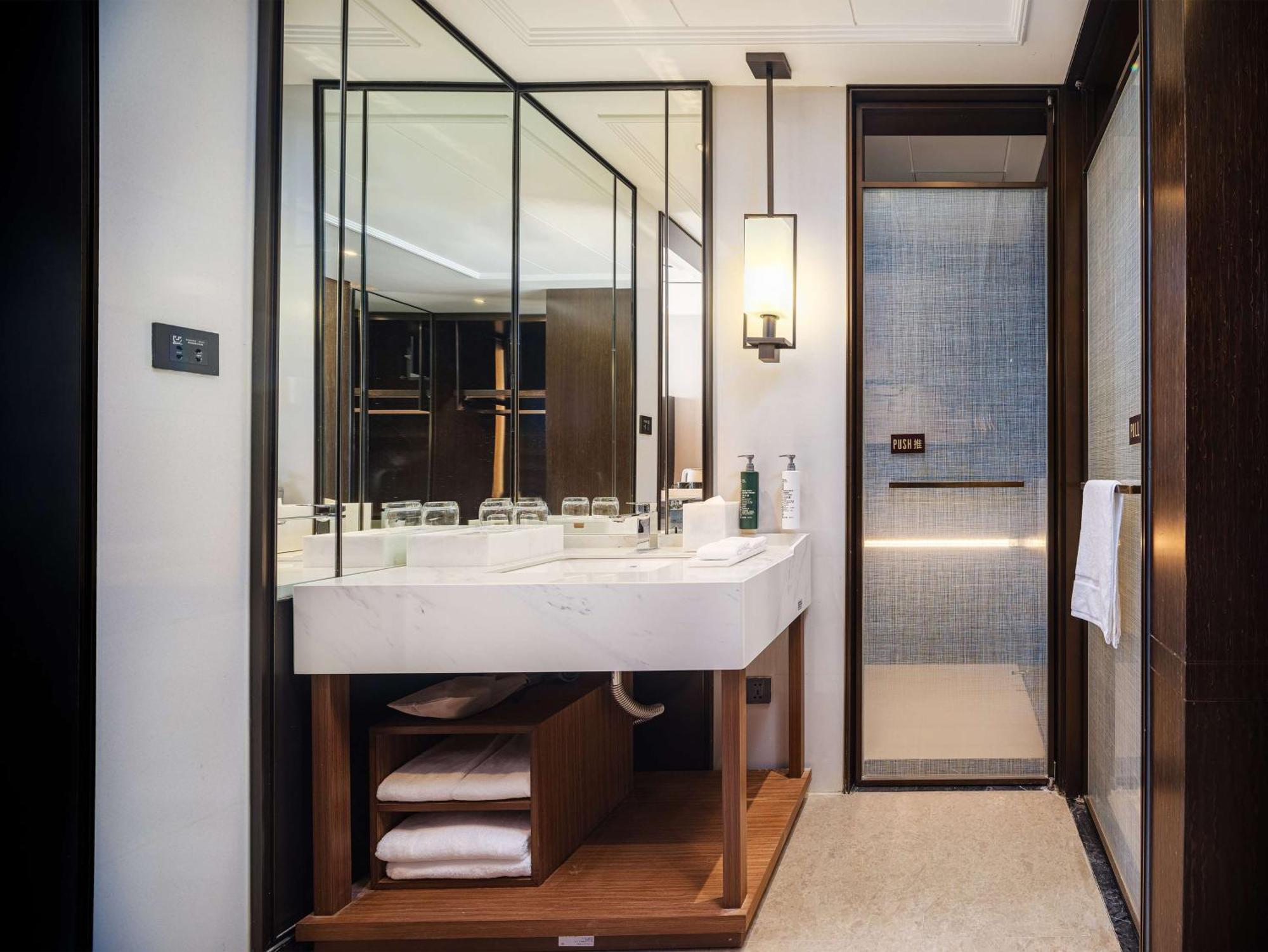 Hilton Garden Inn Beijing Guomao Esterno foto