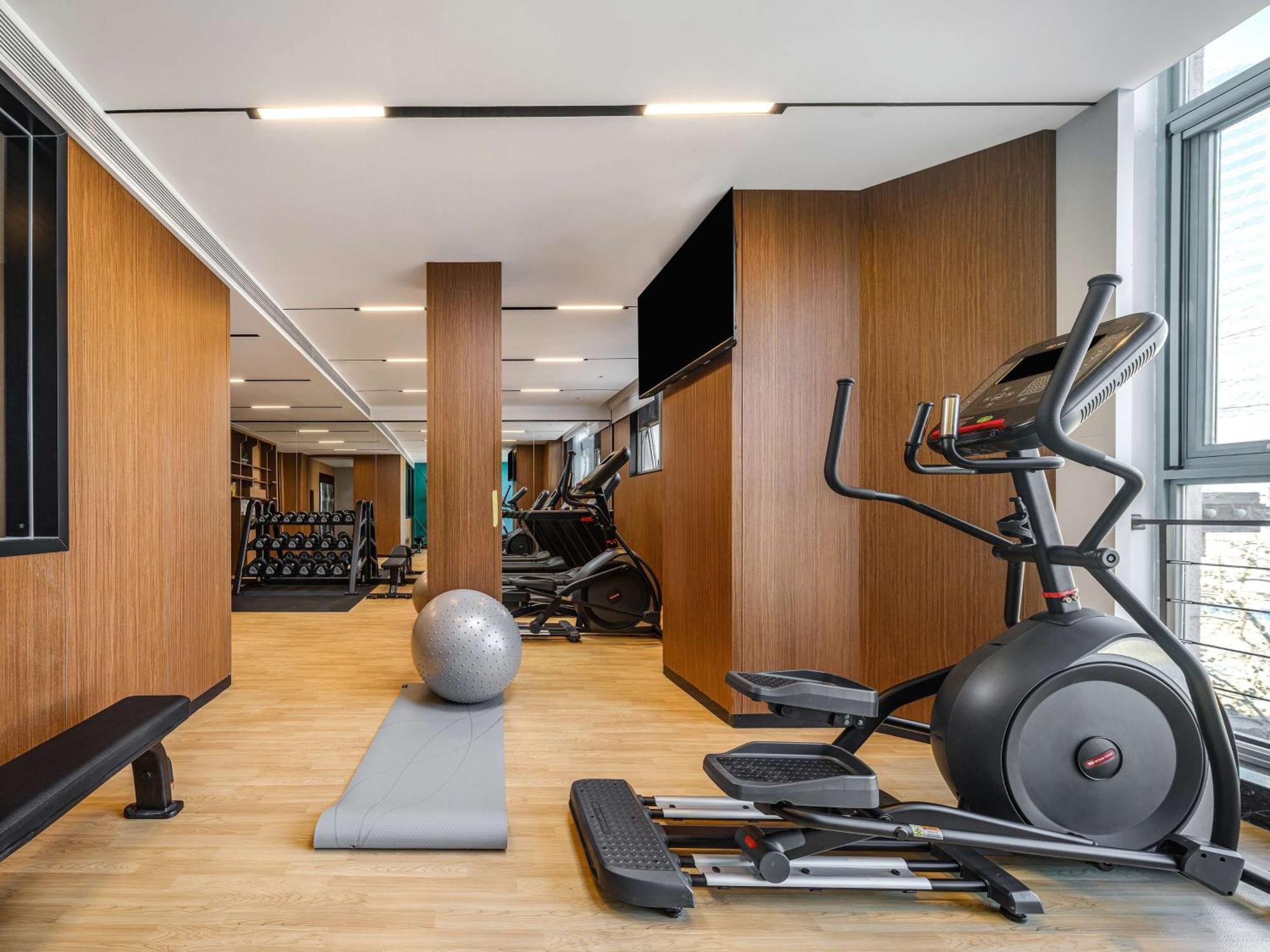Hilton Garden Inn Beijing Guomao Esterno foto