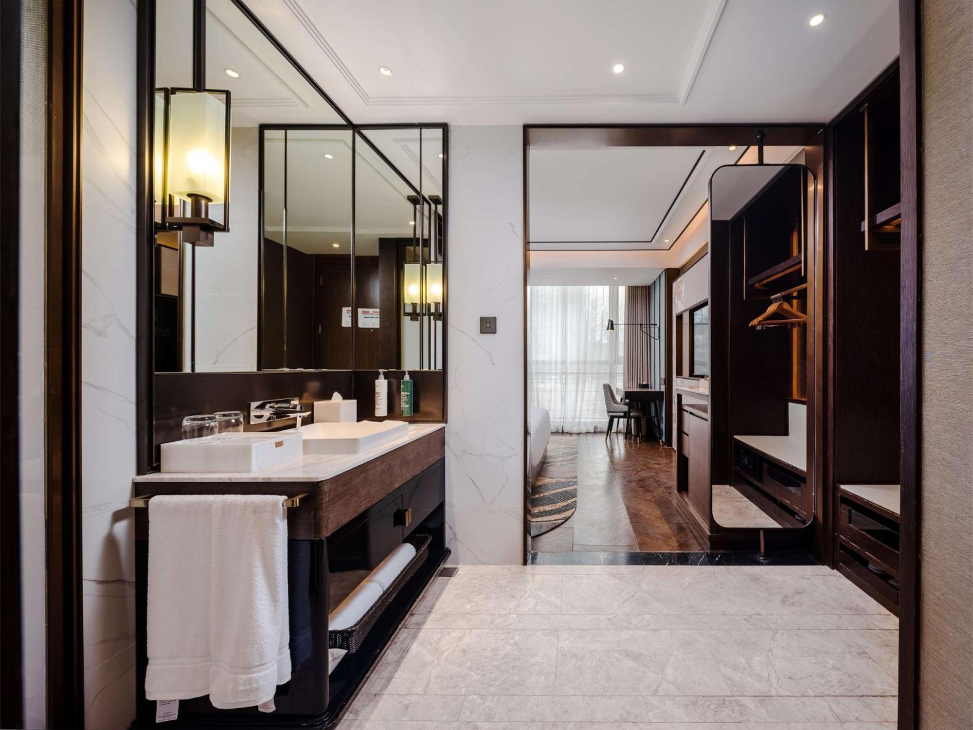 Hilton Garden Inn Beijing Guomao Esterno foto